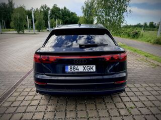 Audi Q8 50 Black Plus Facelift 3.0 MHEV 210kW