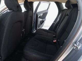 Volvo V40 Momentum Facelift 2.0 R4 D2 88kW