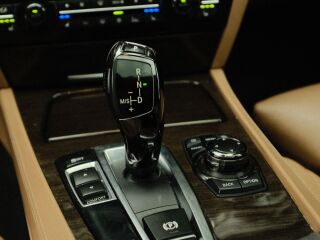 BMW 730 3.0 180кВ