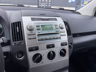 Toyota Corolla Verso 1.6 81кВ
