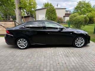 Lexus IS 300h 25th Edition 2.5 133kW