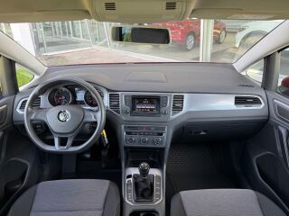 Volkswagen Golf Sportsvan Trendline 1.4 R4 TSI 92кВ