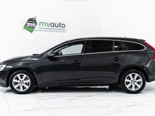 Volvo V60 Facelift Momentum 2.0 133kW