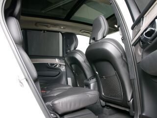Volvo XC90 AWD ULTRA DARK 7 RECHARGE LUXURY FULL 2.0 T8 Twin Engine Long Range Plug-In-Hybrid 335kW