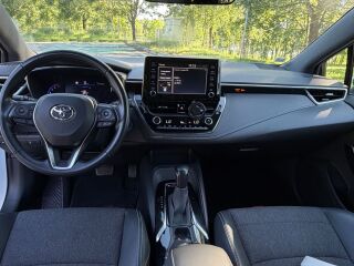 Toyota Corolla 1.8 90кВ