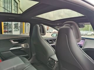 Mercedes-Benz EQE 350+ Amg line Night pack 109kW