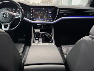 Volkswagen Touareg R-line 3.0 V6 170kW