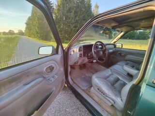 Chevrolet Tahoe 6.5 v8 134kW