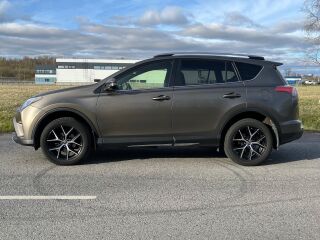 Toyota RAV4 Style + Business pakett 2.0 112kW