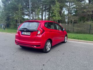 Honda Jazz 1.3 75кВ