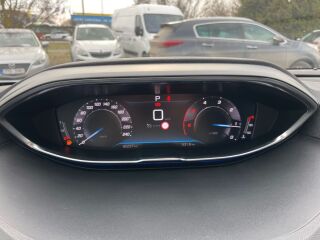Peugeot 5008 Allure BlueHDI AT8 1.5 96kW