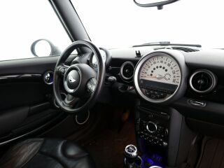 MINI Cooper D Facelift Luxury 1.6 D 82кВ