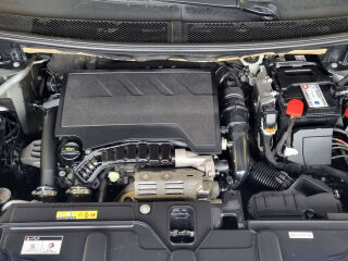 Peugeot 5008 ALLURE / 7k / 1.2 96kW