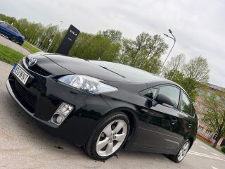 Toyota Prius 1.8 R4 73кВ