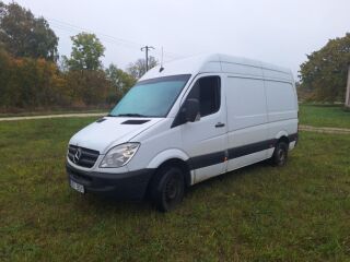 Mercedes-Benz Sprinter 2.1 95кВ
