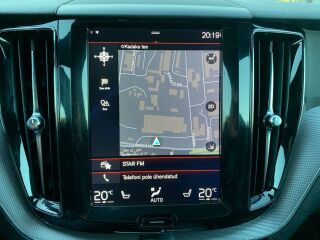Volvo XC60 AWD R-design 2.0 140kW