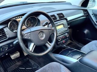 Mercedes-Benz R 320 Long Family NO AIRMATIC 3.0 165kW