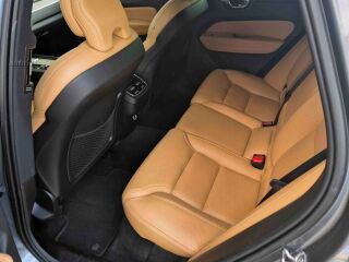 Volvo XC60 AWD Inscription Styling Kit 2.0 B5 KERS 173кВ