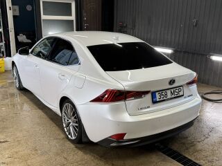 Lexus IS 300h 2.5 133kW