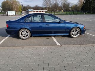 BMW 523 2.5 125kW