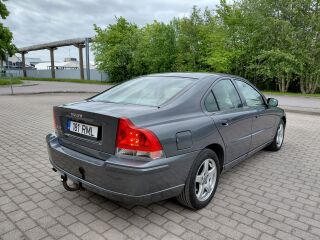 Volvo S60 D5 2.4 R5 93kW