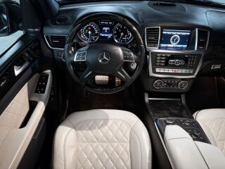 Mercedes-Benz GL 550 AMG 4Matic Designo 4.7 V8 320kW