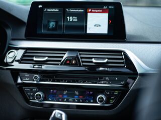 BMW M550 xDrive M-Sportpakett Shadowline 3.0 294кВ