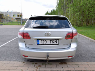 Toyota Avensis 2.0 93кВ