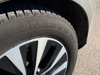 Mercedes-Benz A 180 1.5 85kW