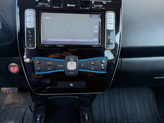 Nissan LEAF Tekna 30KWH 80kW