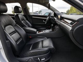 Audi A8 4.2 240kW
