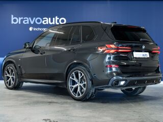 BMW X5 xDrive30d M-Sportpakett PRO 210кВ