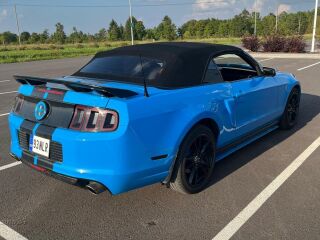 Ford Mustang 3.7 227кВ