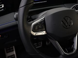Volkswagen Tiguan R-line 2.0 110кВ