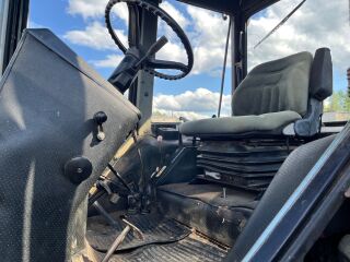 MTZ 1025 77kW