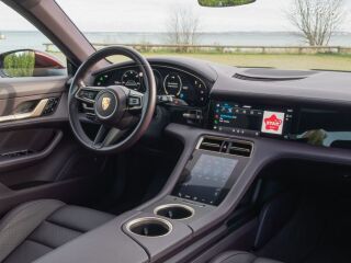 Porsche Taycan 360kW