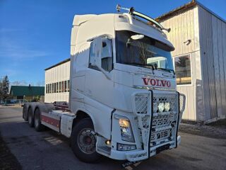 Volvo FH 540 8X4 CHASSY 405kW