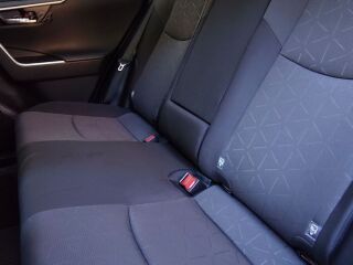 Toyota RAV4 Luxury 131кВ