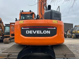 Doosan DEVELON DX235LCR7