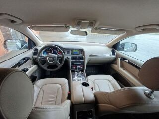 Audi Q7 Bj 2010 4.1 V8 48V 250кВ
