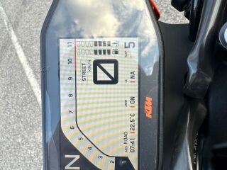 KTM 890 Duke