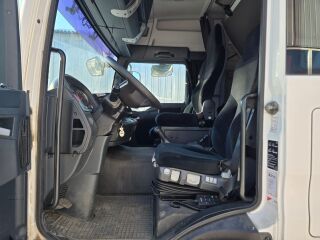 MAN TGL 12.220 4X2 BL SIDEOPENING 162кВ