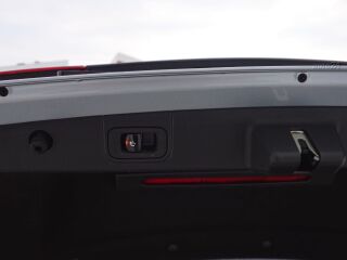 Mercedes-Benz E 220 AMG 2.0 145kW