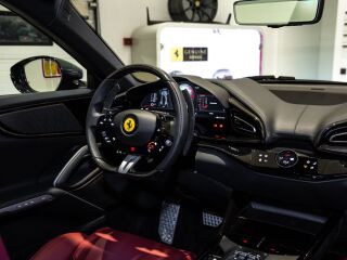 Ferrari Purosangue 6.5 V12 529kW