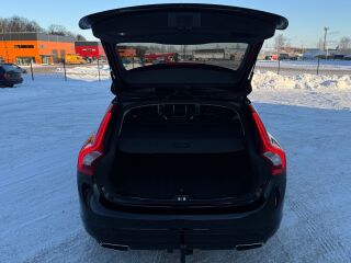 Volvo V60 Momentum Facelift EU6 2.0 R4 D4 TDI 140kW