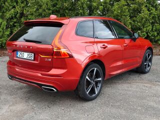 Volvo XC60 R-Design 2.0 D4 120kW