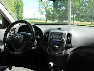 Hyundai i30 Estate Comfort 2.0 103кВ