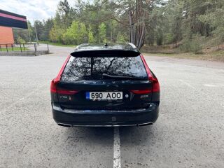 Volvo V90 D5 Inscription AWD MY18 2.0 173кВ