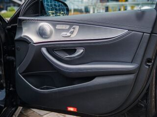 Mercedes-Benz E 220 AMG Burmester 2.0 143kW