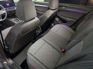 Volkswagen Golf Life 30Y 1.5 eTSI 85kW
